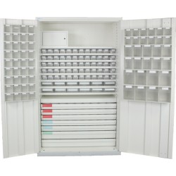Medizinschrank mit Türen - 142 cm
